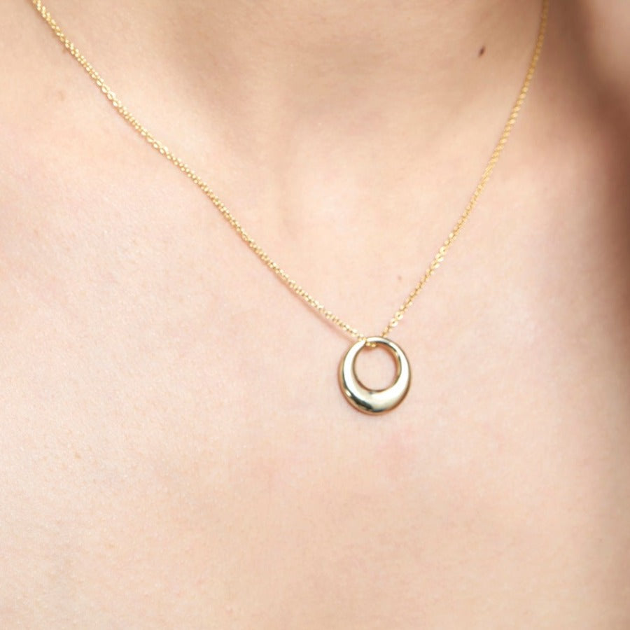 9ct Gold Bold Dome Pendant & Chain