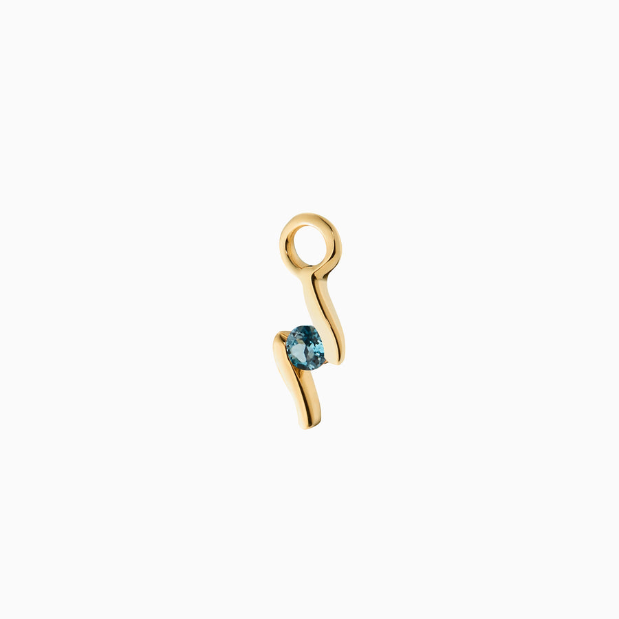 9ct Gold London Blue Topaz Pendant & Chain