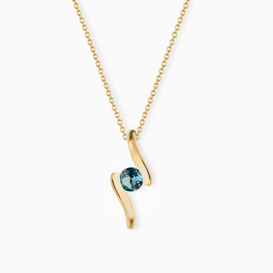 9ct Gold London Blue Topaz Pendant & Chain