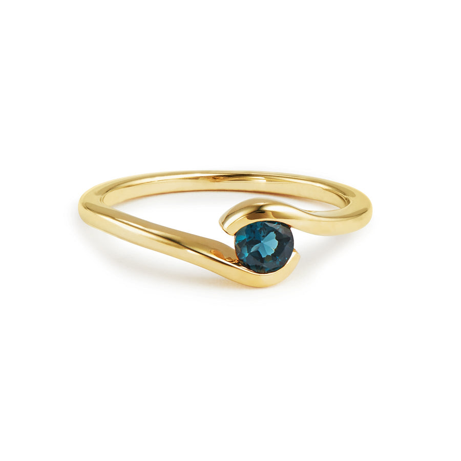 9ct Gold London Blue Topaz Ring